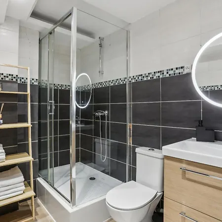 公寓 Modern Flat In For 4 Peoples *